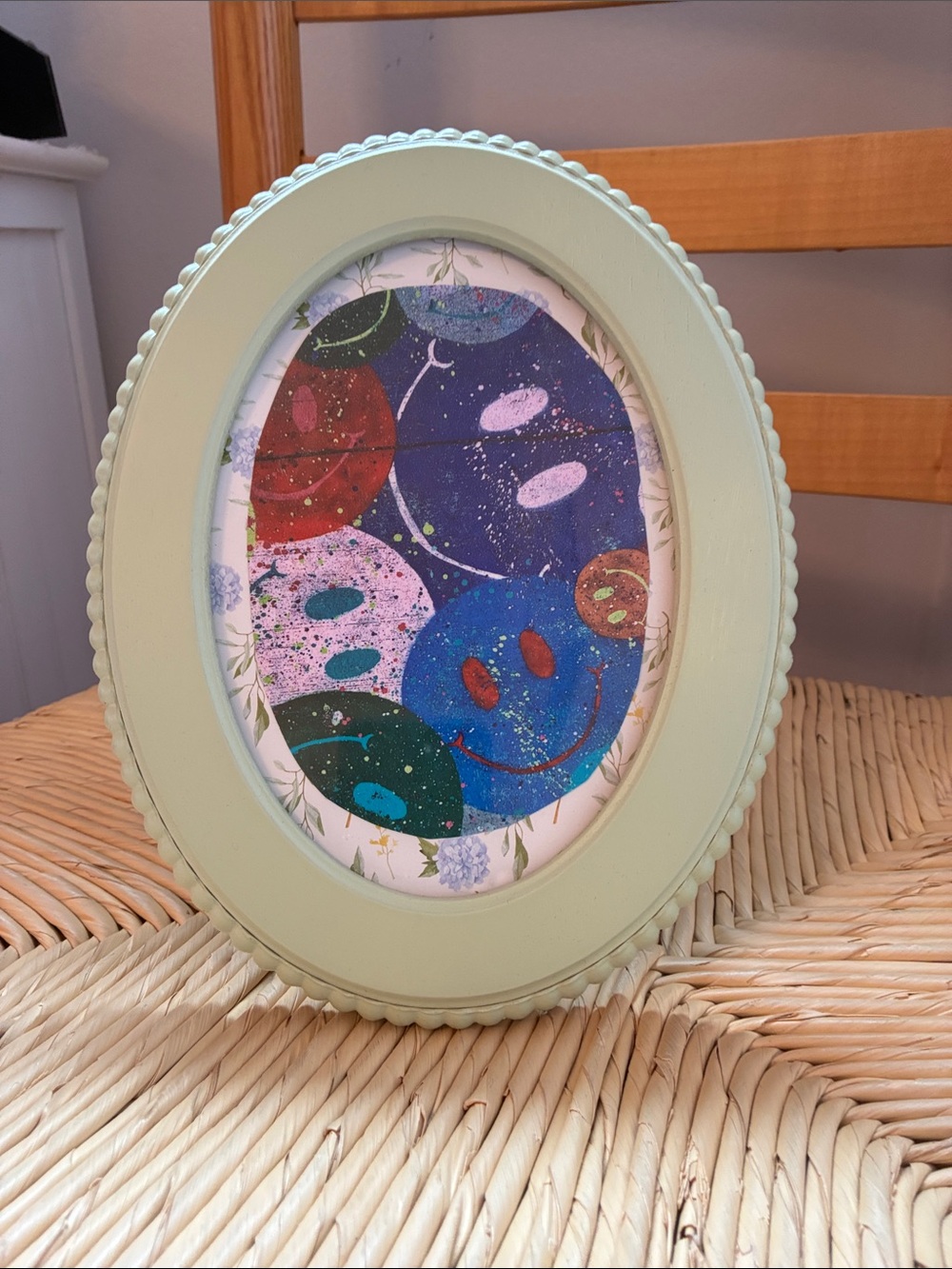 Decorative Oval Photo Frame in Sage Green